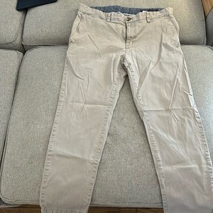 Men’s vineyard vines chinos
